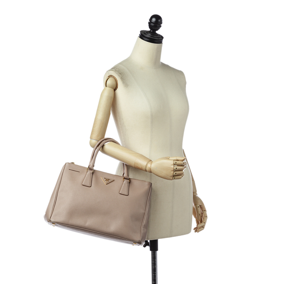 Pre-Loved Prada Saffiano Lux Galleria Double Zip Satchel - Picture 6 of 7